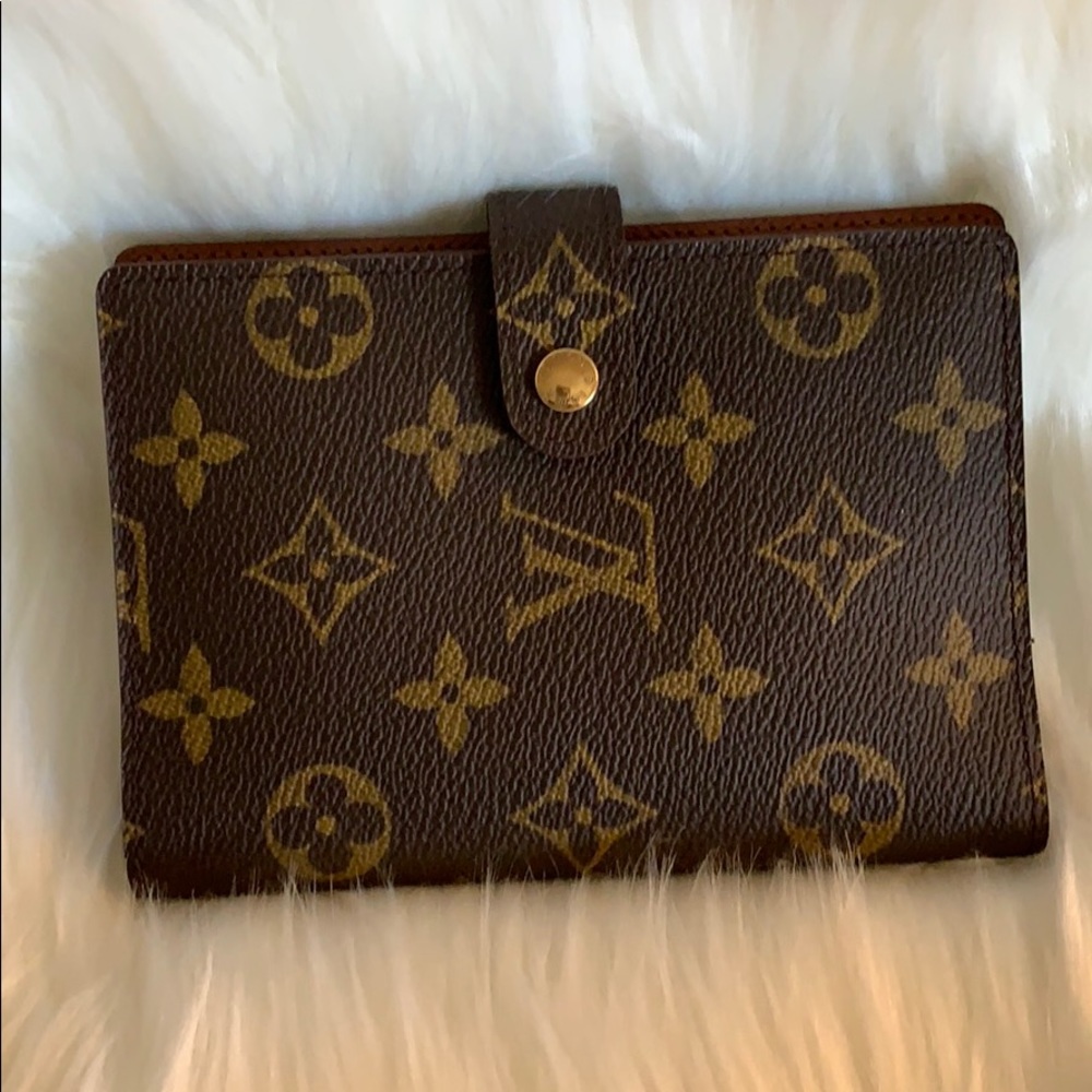 100% guarantee authentic pre-owned agenda PM